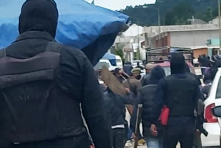Grupo armado provoca pánico en San Cristóbal de las Casas - Tribuna Campeche