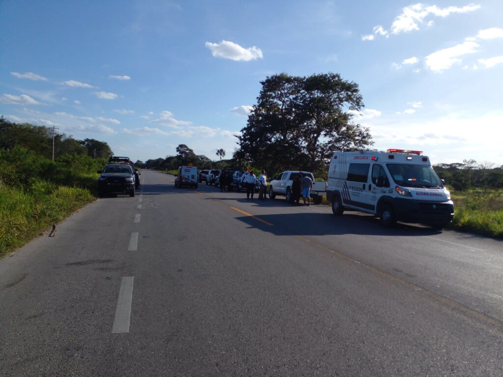 Los hechos sucedieron a dos kilómetros después del entronque de Ulumal, en la carretera Champotón-Escárcega.