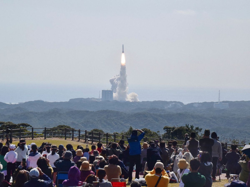 El nuevo cohete de carga media de Japón falló el martes durante su vuelo de debut.