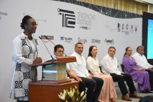 La cónsul general de Estados Unidos en Mérida, Dorothy Ngutter, participó en la primera edición del evento “Tendencias Digitales para Pymes 2023”, que organizó el Consejo Coordinador Empresarial de Campeche.