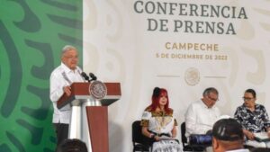 El presidente de la Organización para el Progreso Comunitario resaltó que el Presidente ha asegurado que Pemex estará en Carmen, y el pueblo carmelita tiene memoria, por lo que el incumplimiento de ese compromiso le pasará factura.