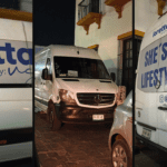 Conductor de vagoneta con placas de México intenta subir a mujer
