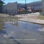 ARROJA WALMART AGUAS RESIDUALES EN LA AVENIDA CASTILLO OLIVER