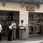 AMAGAN A EMPLEADOS PARA ROBAR EN OXXO DEL CENTRO HISTÓRICO