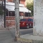 ¡OTRA DE LA CFE! PESE A INSISTENTES REPORTES NO CAMBIA POSTE AGRIETADO EN LA CALLE 22 DE SAN JOSÉ