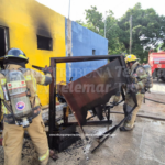 SUJETO INCENDIA VIVIENDA, AMENAZA A VECINOS Y AGREDE A BOMBEROS EN SANTA ANA