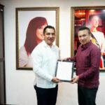 NOMBRAN A ESTEBAN YAAM COMO DIRECTOR DE EDUCACIÓN BÁSICA