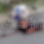 MOTOCICLISTA SUFRE LESIONES TRAS ESTRELLARSE CONTRA ÁRBOL EN COLONIA MIGUEL HIDALGO