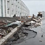 LLUVIAS EXHIBEN FALLAS EN VIVIENDAS PARA EL BIENESTAR EN VERACRUZ; COLAPSAN BANQUETAS Y CALLES