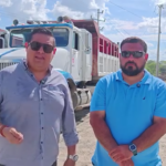 TRANSPORTISTAS DE LA CTM REALIZAN BLOQUEO PACÍFICO PARA EXIGIR SER INCLUIDOS EN LA AMPLIACIÓN DE LA VILLAHERMOSA-ESCÁRCEGA