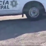 PERIODISTA DENUNCIA HOSTIGAMIENTO POLICIACO POR DOCUMENTAR REVISIONES EN RETÉN DE ESCÁRCEGA